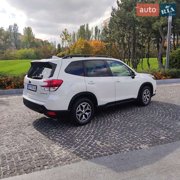 Внедорожник / Кроссовер Subaru Forester 2022 в Днепре
