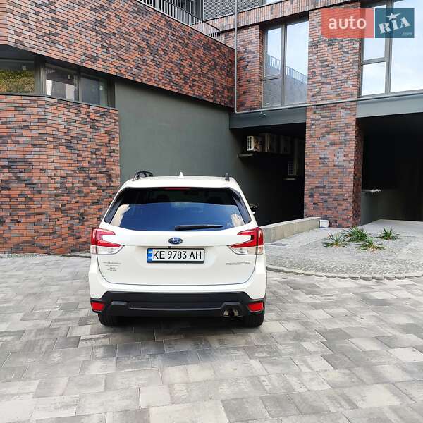 Внедорожник / Кроссовер Subaru Forester 2022 в Днепре