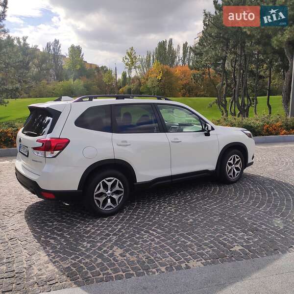 Внедорожник / Кроссовер Subaru Forester 2022 в Днепре