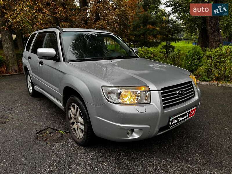 Позашляховик / Кросовер Subaru Forester 2006 в Києві
