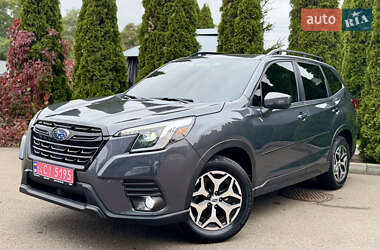 Внедорожник / Кроссовер Subaru Forester 2022 в Киеве