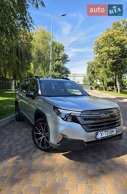 Внедорожник / Кроссовер Subaru Forester 2024 в Киеве