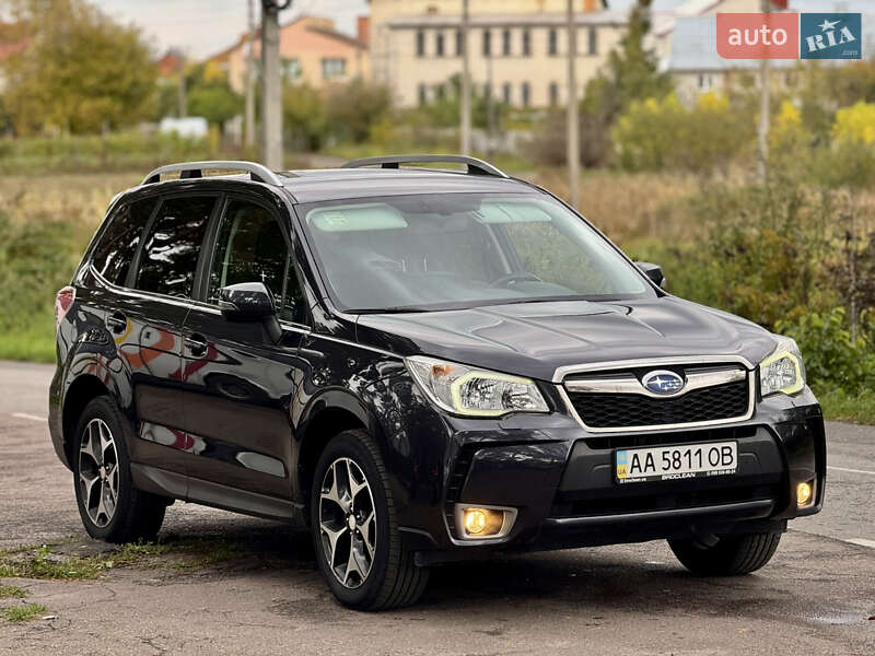 Внедорожник / Кроссовер Subaru Forester 2013 в 