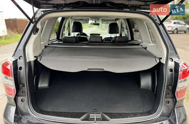 Внедорожник / Кроссовер Subaru Forester 2013 в 