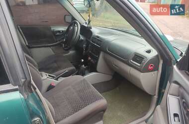 Позашляховик / Кросовер Subaru Forester 2000 в  фото 2 Позашляховик / Кросовер Subaru Forester 2000 в
