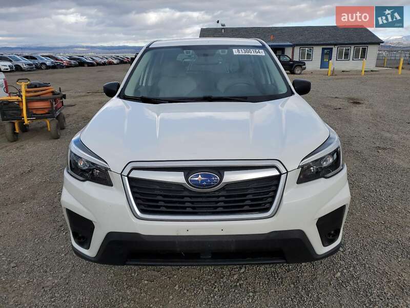 Позашляховик / Кросовер Subaru Forester 2020 в Чернівцях