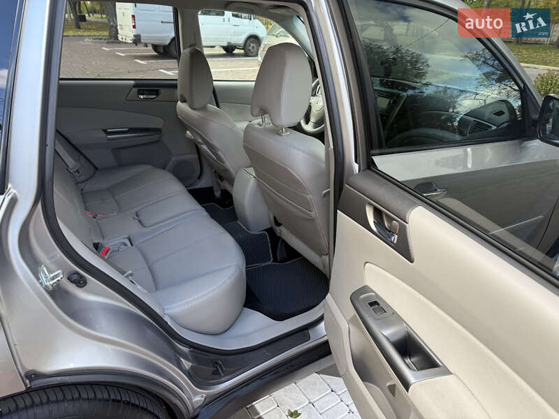 Внедорожник / Кроссовер Subaru Forester 2011 в Кропивницком