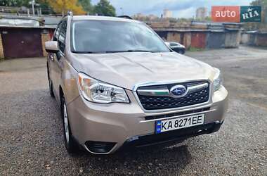Внедорожник / Кроссовер Subaru Forester 2014 в 