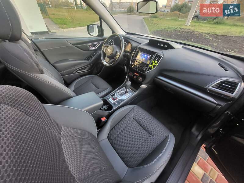 Внедорожник / Кроссовер Subaru Forester 2019 в Харькове