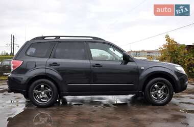 Внедорожник / Кроссовер Subaru Forester 2008 в 