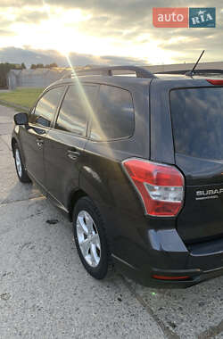 Внедорожник / Кроссовер Subaru Forester 2015 в 