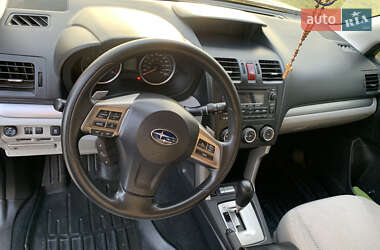Внедорожник / Кроссовер Subaru Forester 2015 в 