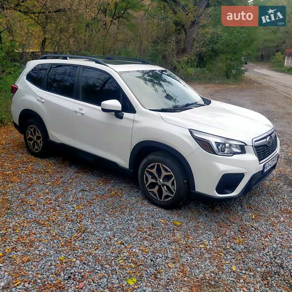 Позашляховик / Кросовер Subaru Forester 2018 в Києві