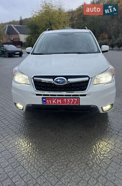 Внедорожник / Кроссовер Subaru Forester 2015 в 