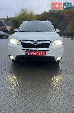 Внедорожник / Кроссовер Subaru Forester 2015 в 