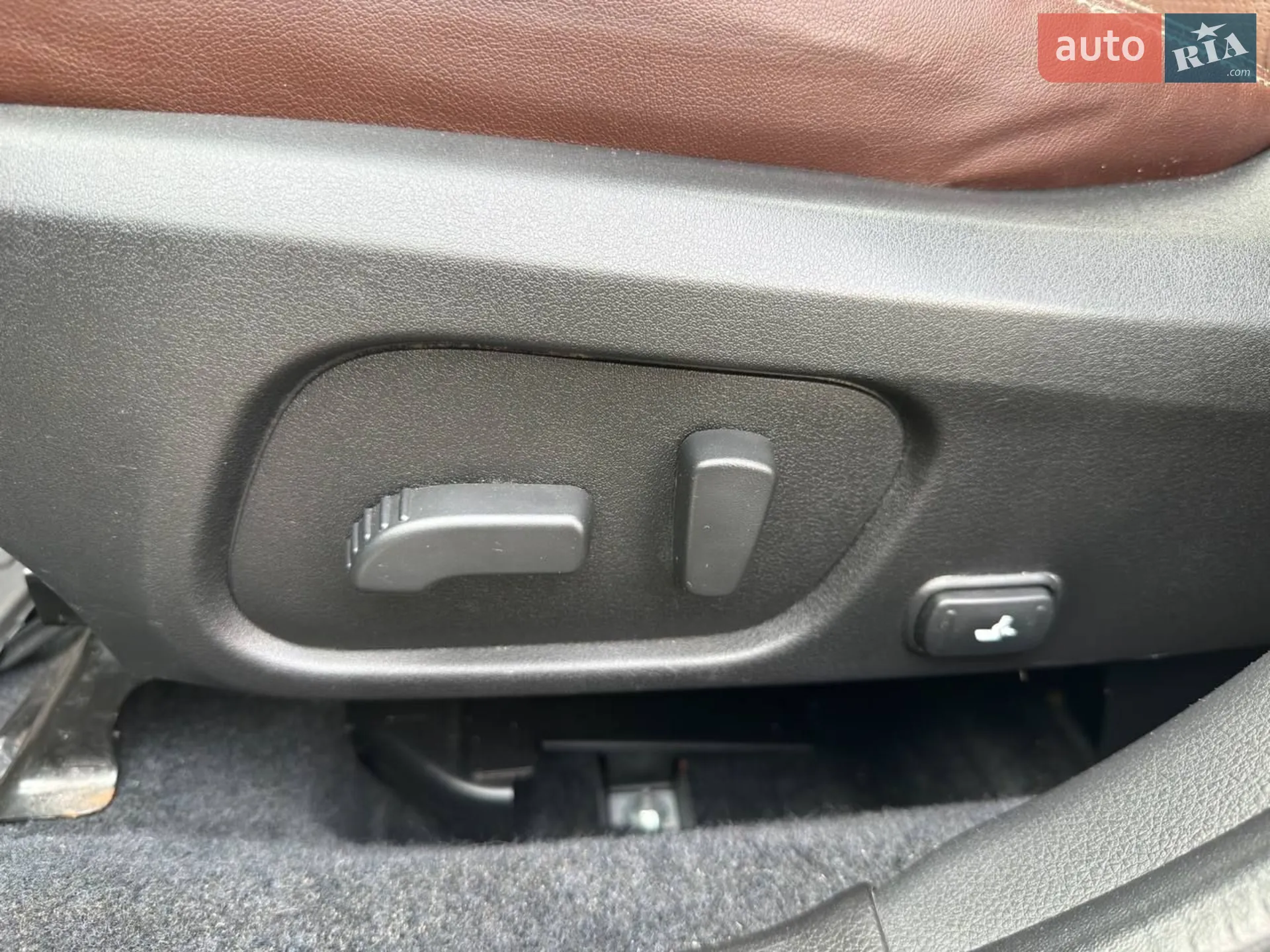 2017 Subaru Forester - мініатюра 33
