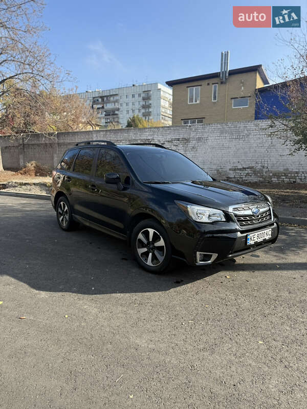 Позашляховик / Кросовер Subaru Forester 2018 в Дніпрі