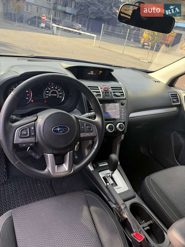 Позашляховик / Кросовер Subaru Forester 2018 в Дніпрі