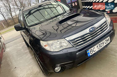 Внедорожник / Кроссовер Subaru Forester 2010 в Львове