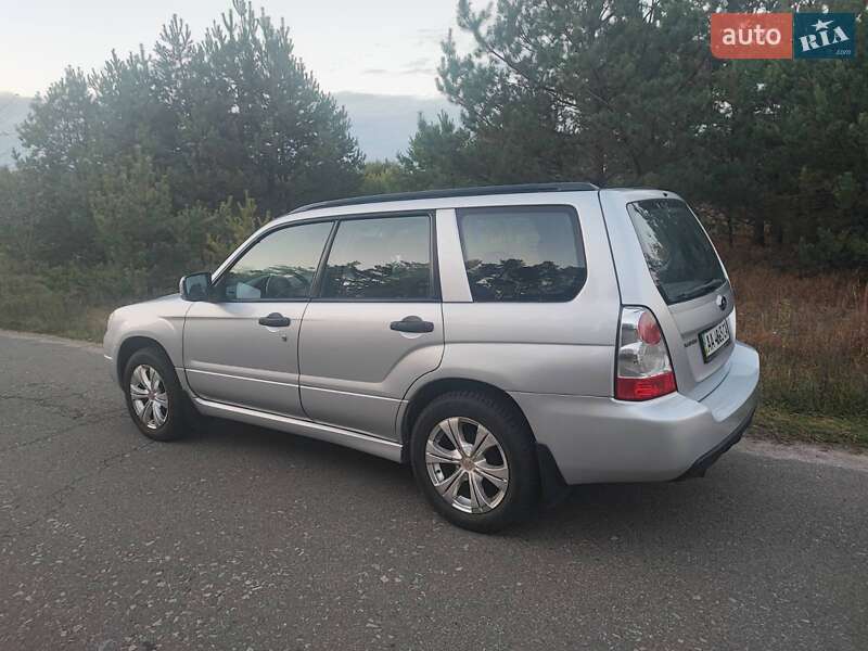 Внедорожник / Кроссовер Subaru Forester 2006 в Киеве