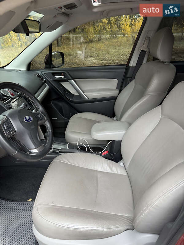 Внедорожник / Кроссовер Subaru Forester 2015 в Днепре фото 7 Внедорожник / Кроссовер Subaru Forester 2015 в Днепре