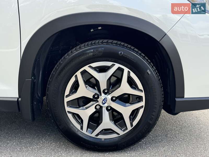Позашляховик / Кросовер Subaru Forester 2019 в Києві фото 27 Позашляховик / Кросовер Subaru Forester 2019 в Києві
