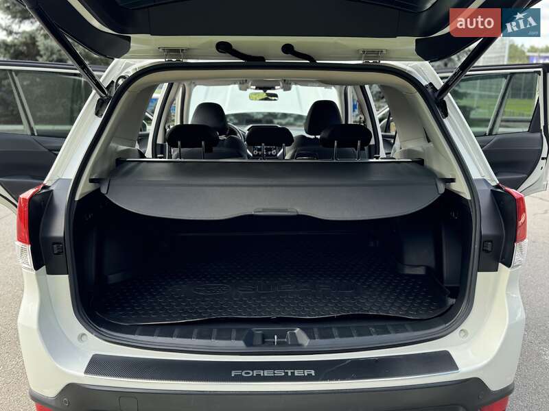 Позашляховик / Кросовер Subaru Forester 2019 в Києві фото 32 Позашляховик / Кросовер Subaru Forester 2019 в Києві