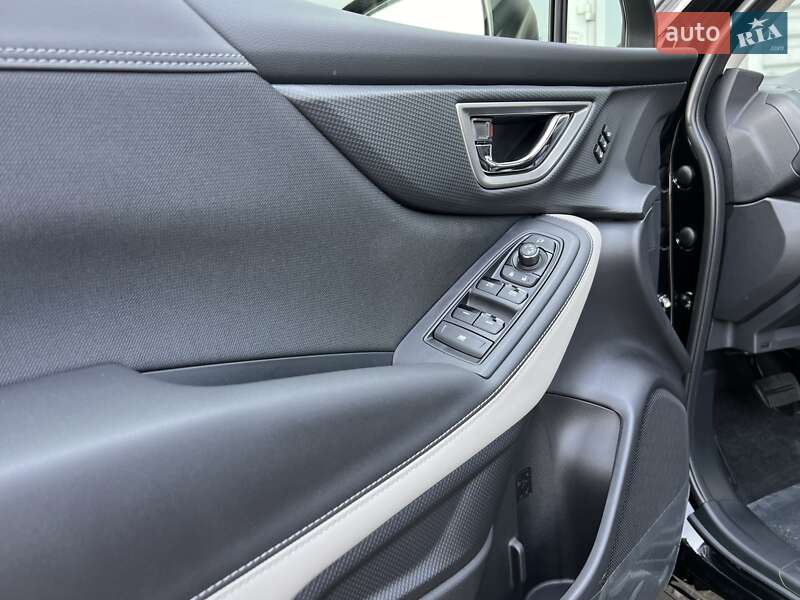 Внедорожник / Кроссовер Subaru Forester 2024 в Киеве