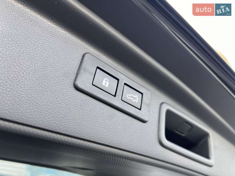 Внедорожник / Кроссовер Subaru Forester 2024 в Киеве