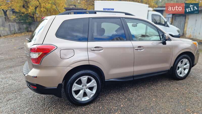 Внедорожник / Кроссовер Subaru Forester 2014 в Киеве