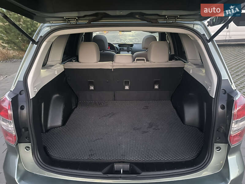 Внедорожник / Кроссовер Subaru Forester 2013 в Хмельницком