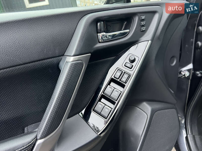 Внедорожник / Кроссовер Subaru Forester 2017 в Днепре