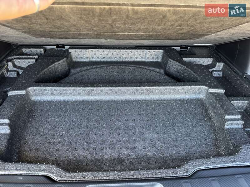 Позашляховик / Кросовер Subaru Forester 2023 в Києві