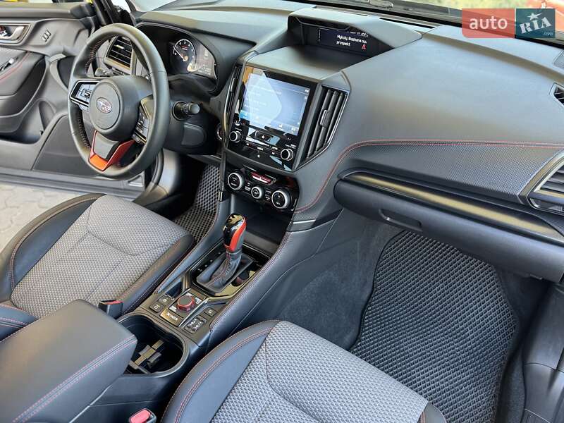 Позашляховик / Кросовер Subaru Forester 2023 в Києві