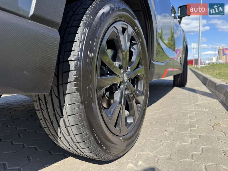 Позашляховик / Кросовер Subaru Forester 2023 в Києві