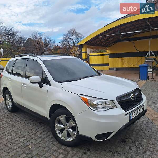 Внедорожник / Кроссовер Subaru Forester 2015 в Гайвороне