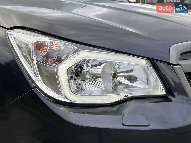 Позашляховик / Кросовер Subaru Forester 2015 в Львові