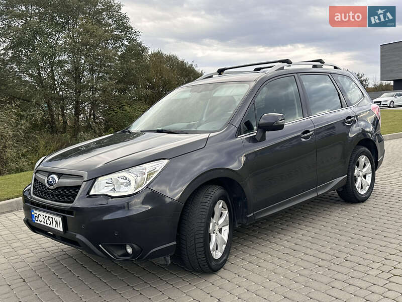 Позашляховик / Кросовер Subaru Forester 2015 в Львові
