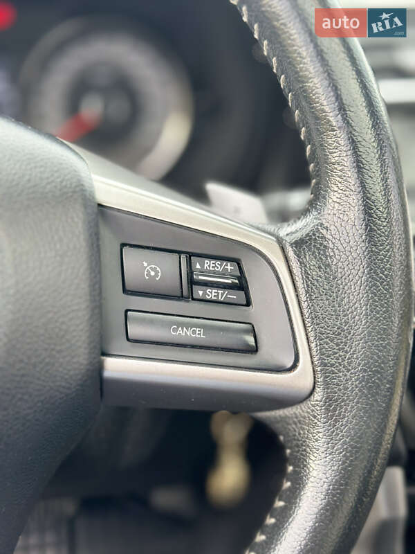 Позашляховик / Кросовер Subaru Forester 2015 в Львові