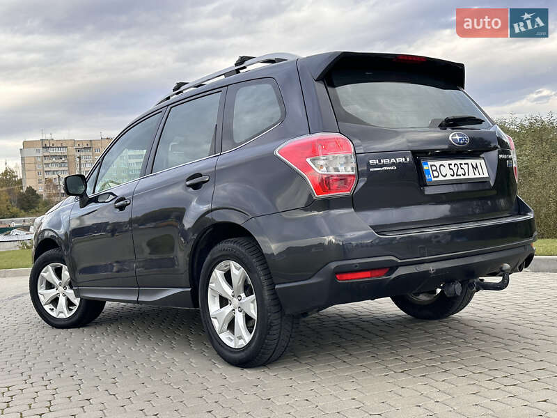 Позашляховик / Кросовер Subaru Forester 2015 в Львові