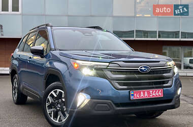 Внедорожник / Кроссовер Subaru Forester 2024 в Киеве