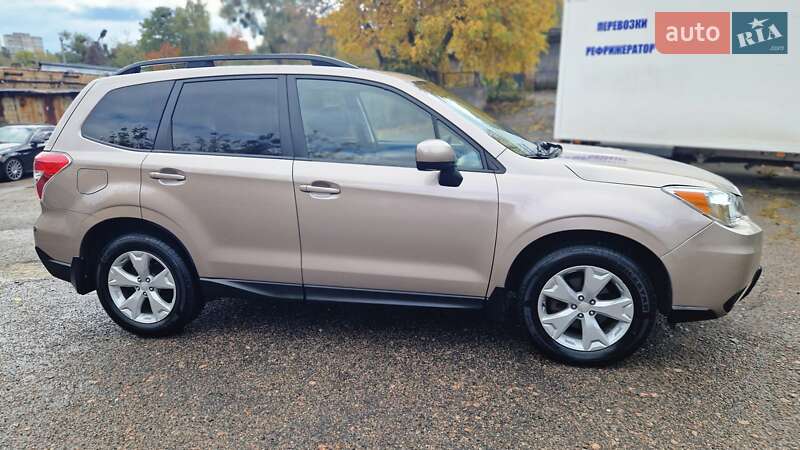 Внедорожник / Кроссовер Subaru Forester 2014 в Киеве