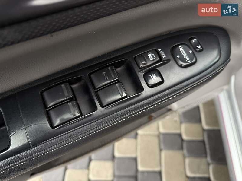 Внедорожник / Кроссовер Subaru Forester 2006 в Львове