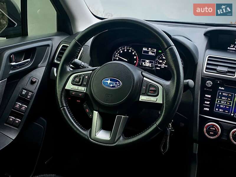 Позашляховик / Кросовер Subaru Forester 2017 в Дніпрі