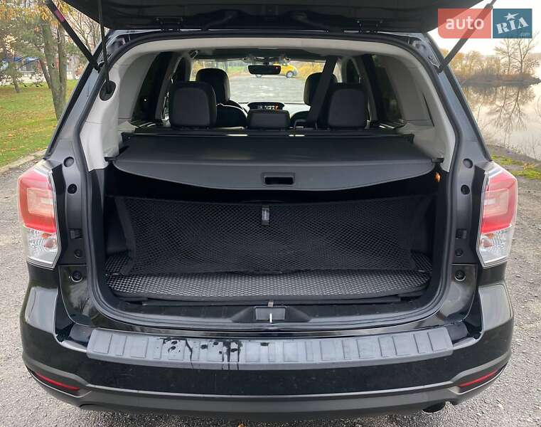 Позашляховик / Кросовер Subaru Forester 2017 в Дніпрі