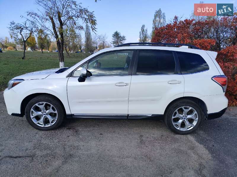 Позашляховик / Кросовер Subaru Forester 2018 в Кам'янському