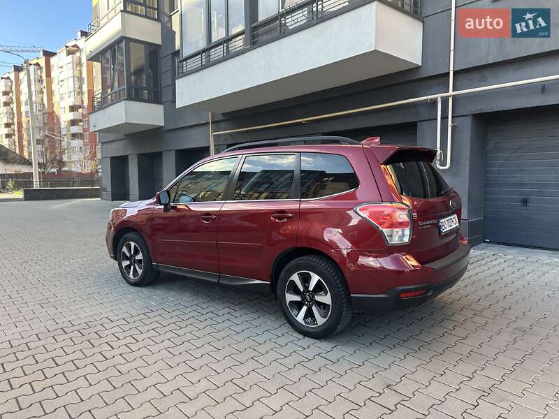 Внедорожник / Кроссовер Subaru Forester 2017 в Тернополе