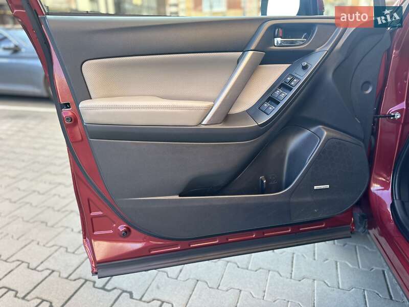 Внедорожник / Кроссовер Subaru Forester 2017 в Тернополе