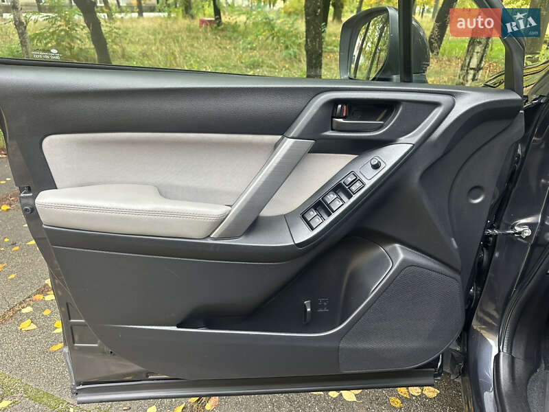 Позашляховик / Кросовер Subaru Forester 2015 в Києві фото 15 Позашляховик / Кросовер Subaru Forester 2015 в Києві