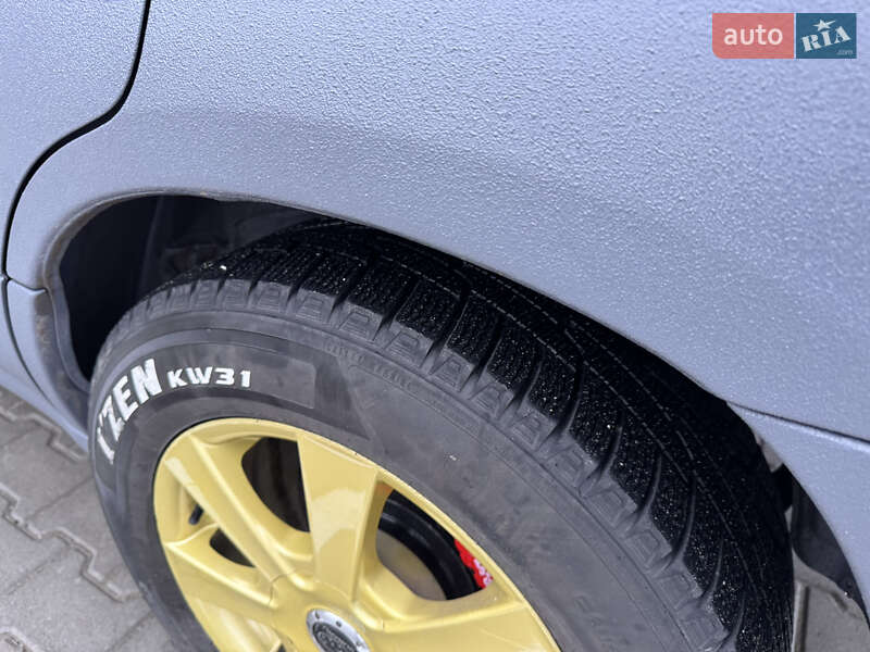 Позашляховик / Кросовер Subaru Forester 2005 в Дубні